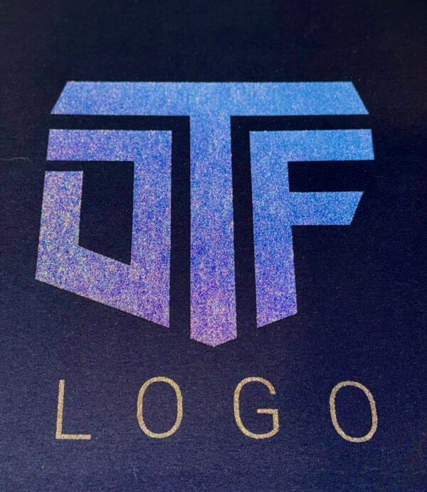 DTF logo bedrukking met glitters